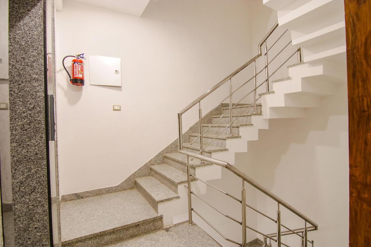 Fabhotel La Serene Bnb- Ashok Vihar Nuova Delhi Esterno foto